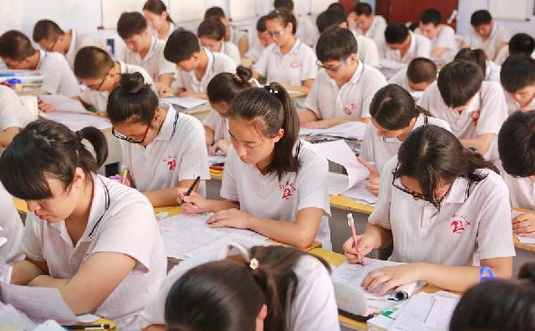 复旦大学全国排名第几（教育部直属大学排名又重新洗牌）