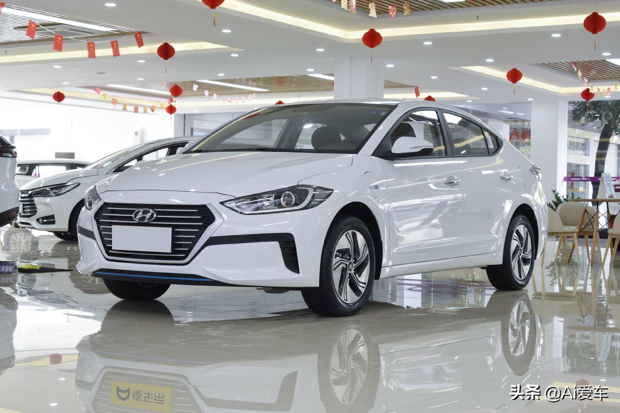 吃92号“粗粮”，1L油耗合资大家轿，便宜都养得起，现代领动PHEV