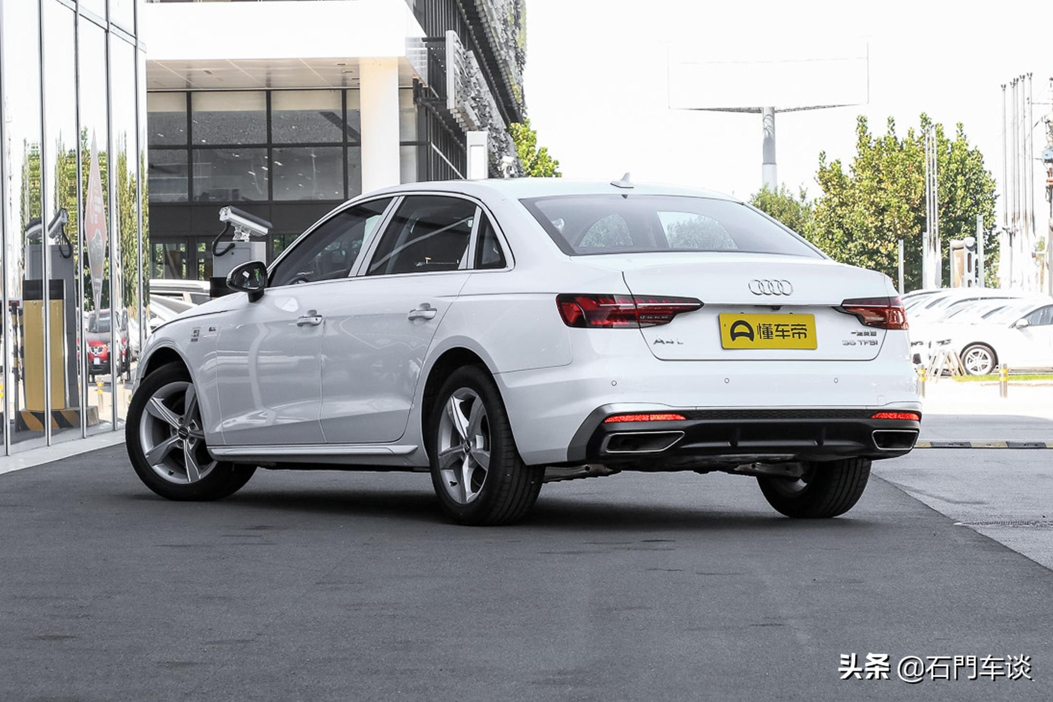 走量型配置or个性版配置？详细评测奥迪A4L最具性价比车型