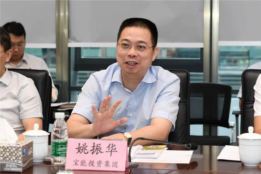 烧光百亿,敢从宝马挖人!中国后台最硬神车,竟惨到卖厂还债?