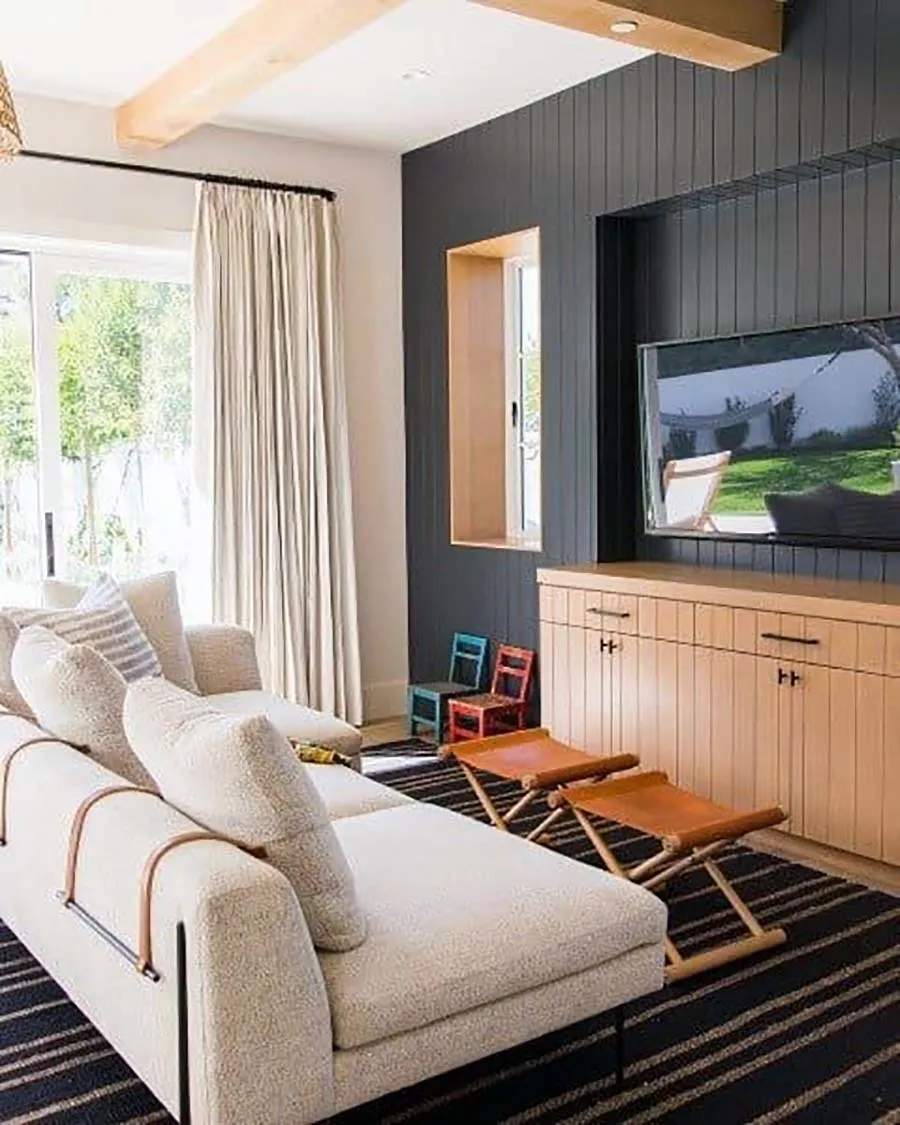 他家10㎡客厅好大！全靠布局技巧，大沙发放上还是宽敞