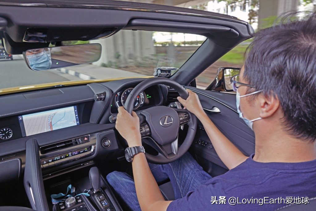 2021款雷克萨斯LC双门敞篷跑车：后排等于不用坐