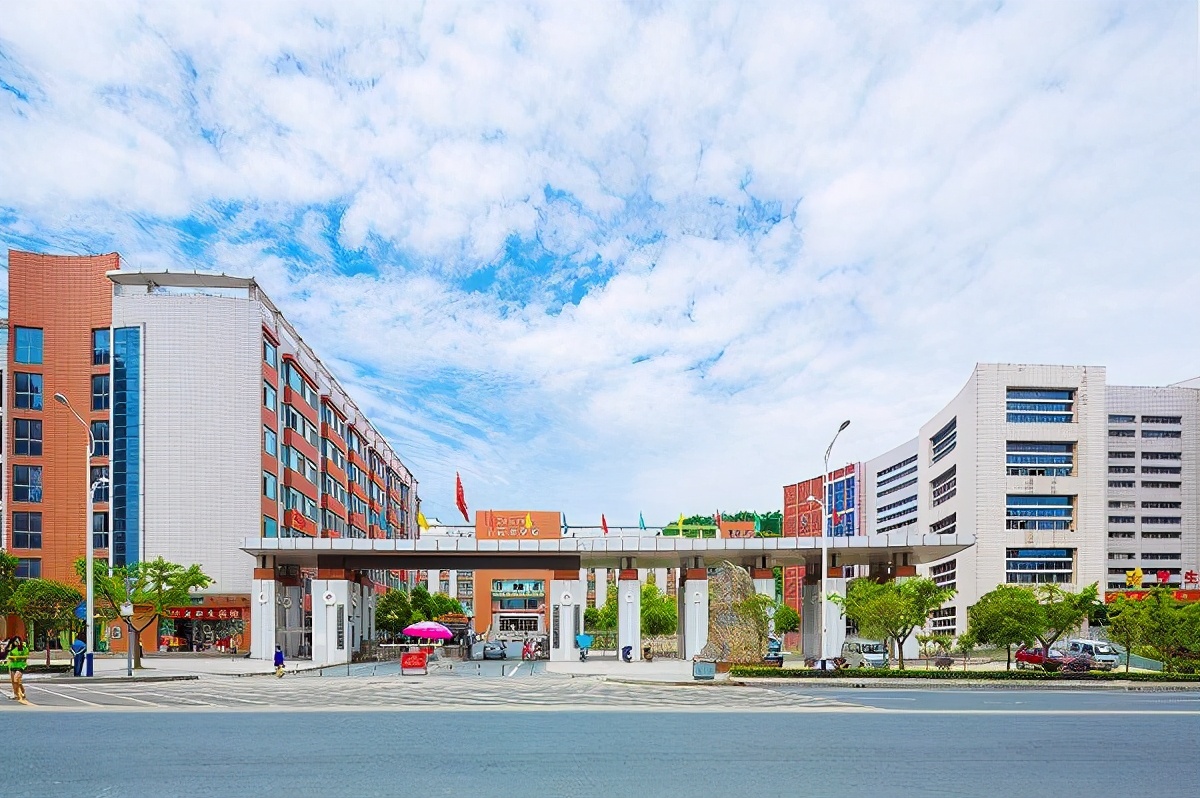 辽宁3所虚假“野鸡大学”，被人民日报曝光，2021考生避免入坑