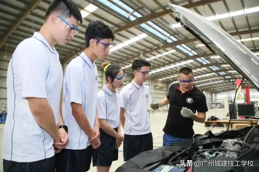 专业介绍（初中起点）| 学新能源技术，做汽车行业的先锋