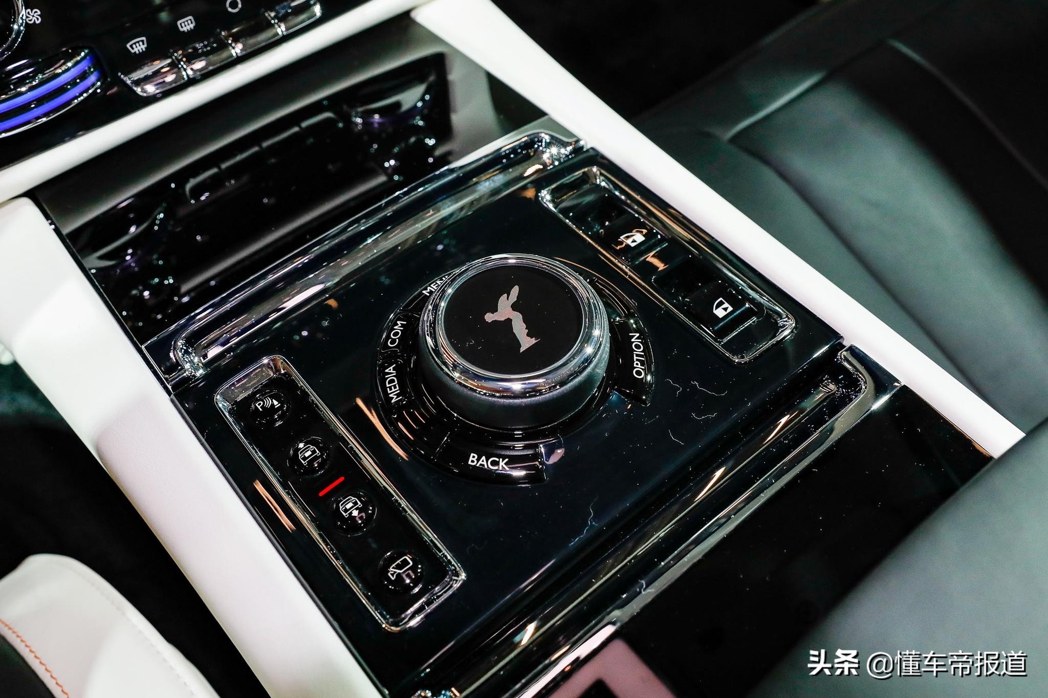 新车 </p><p>　　 售价473万元起 劳斯莱斯全新古思特正式上市