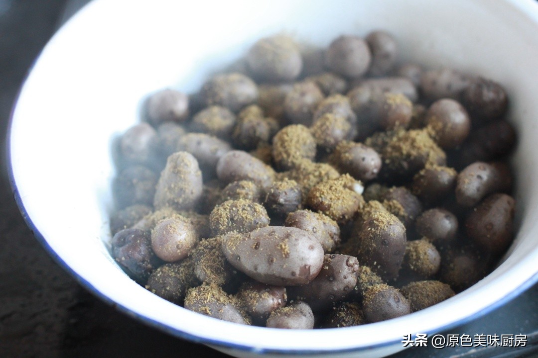 这食材别看它身材娇小，营养价值很不错，分享一款另类的吃法