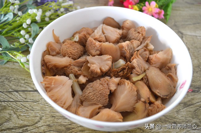 冬天养胃有妙招，猴头菇制成3道菜，孩子说好吃，老公说暖胃