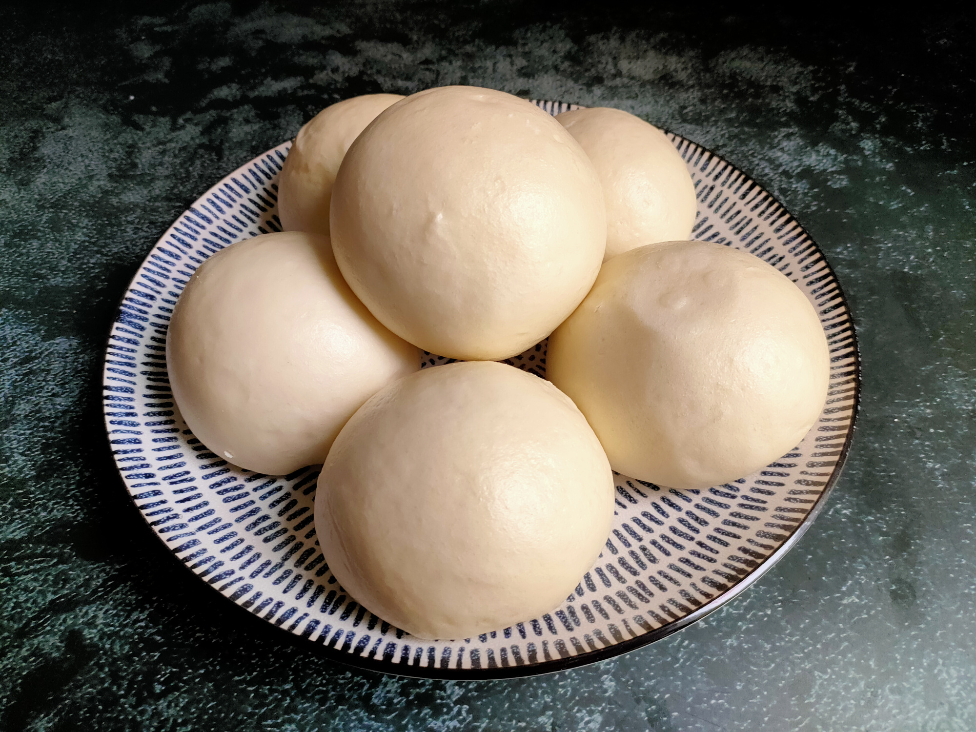 蒸馒头时，掌握好“三次醒发”的诀窍，馒头蓬松暄软、好吃有嚼劲