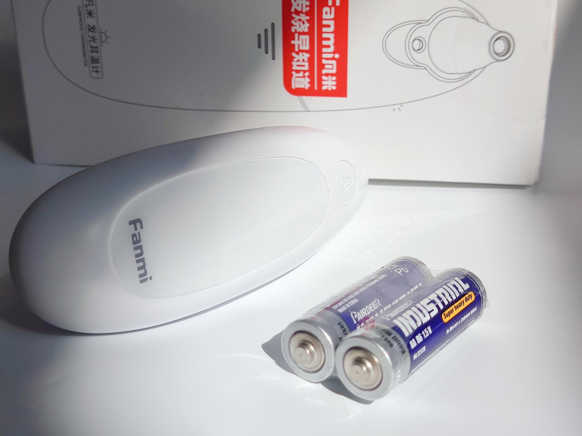 体温秒知道，发烧及时见 凡米耳温枪轻体验