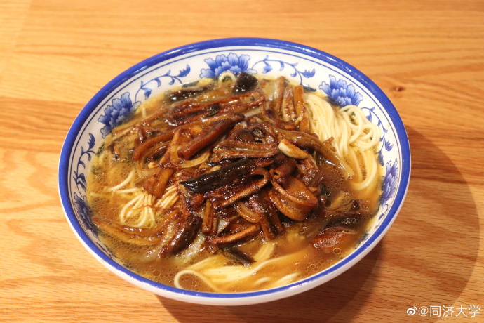 这5所“双一流”大学，用美食征服师生，学生：4年时间真吃过瘾了