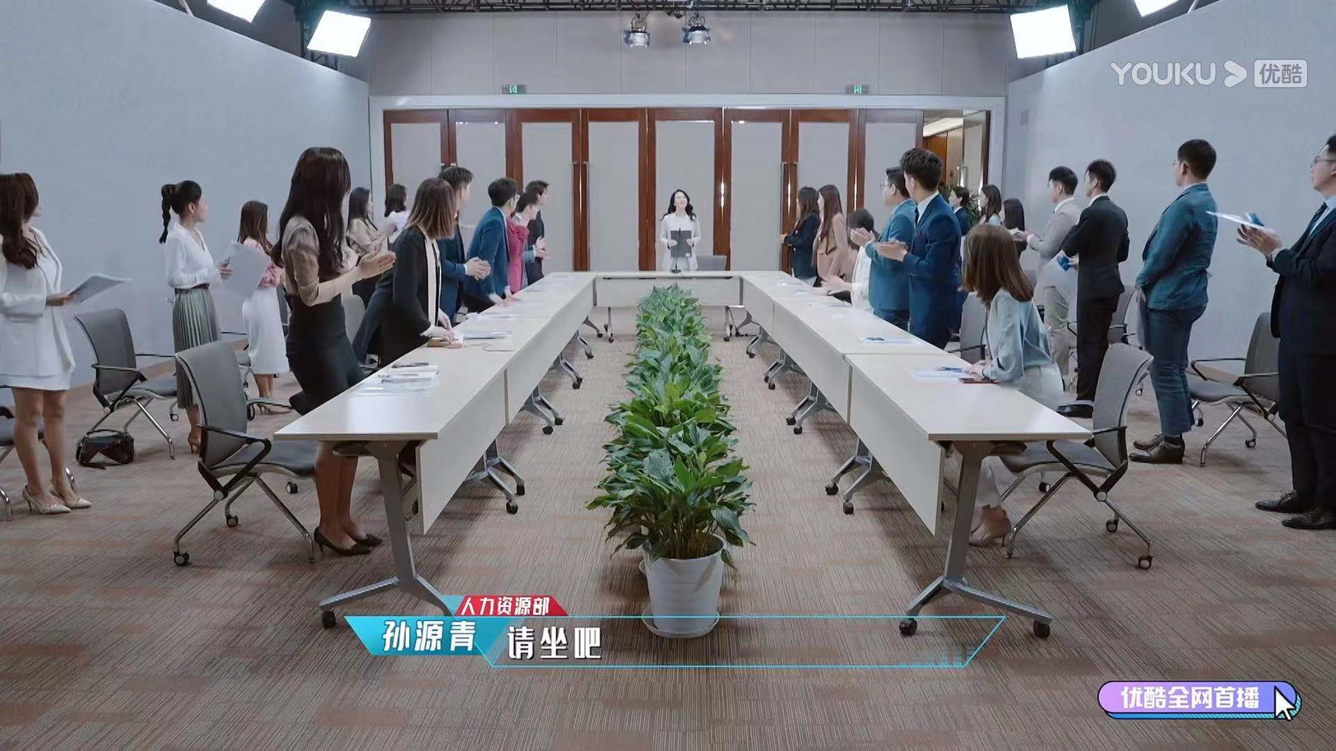 国综终于对金融圈下手了，《闪闪发光的你》，真的惊呆了我