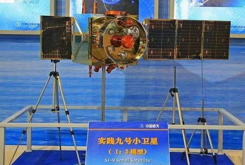 打破太阳系枷锁：霍尔推进器