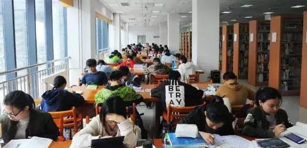 国庆去哪里玩？探寻藏在西安石油大学里的