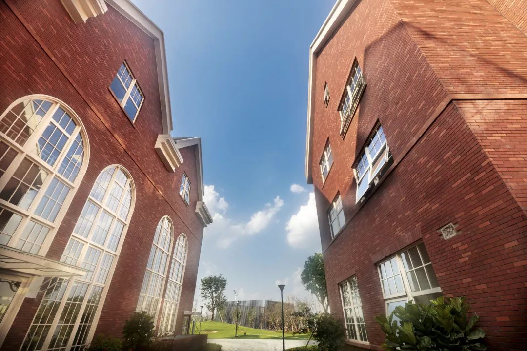 清澜山学校——四年四千万奖学金等你来拿