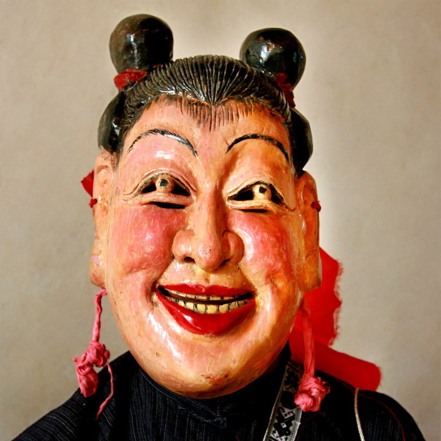 古代图腾文化与巫文化衍生的"吞口"面具,非常精美