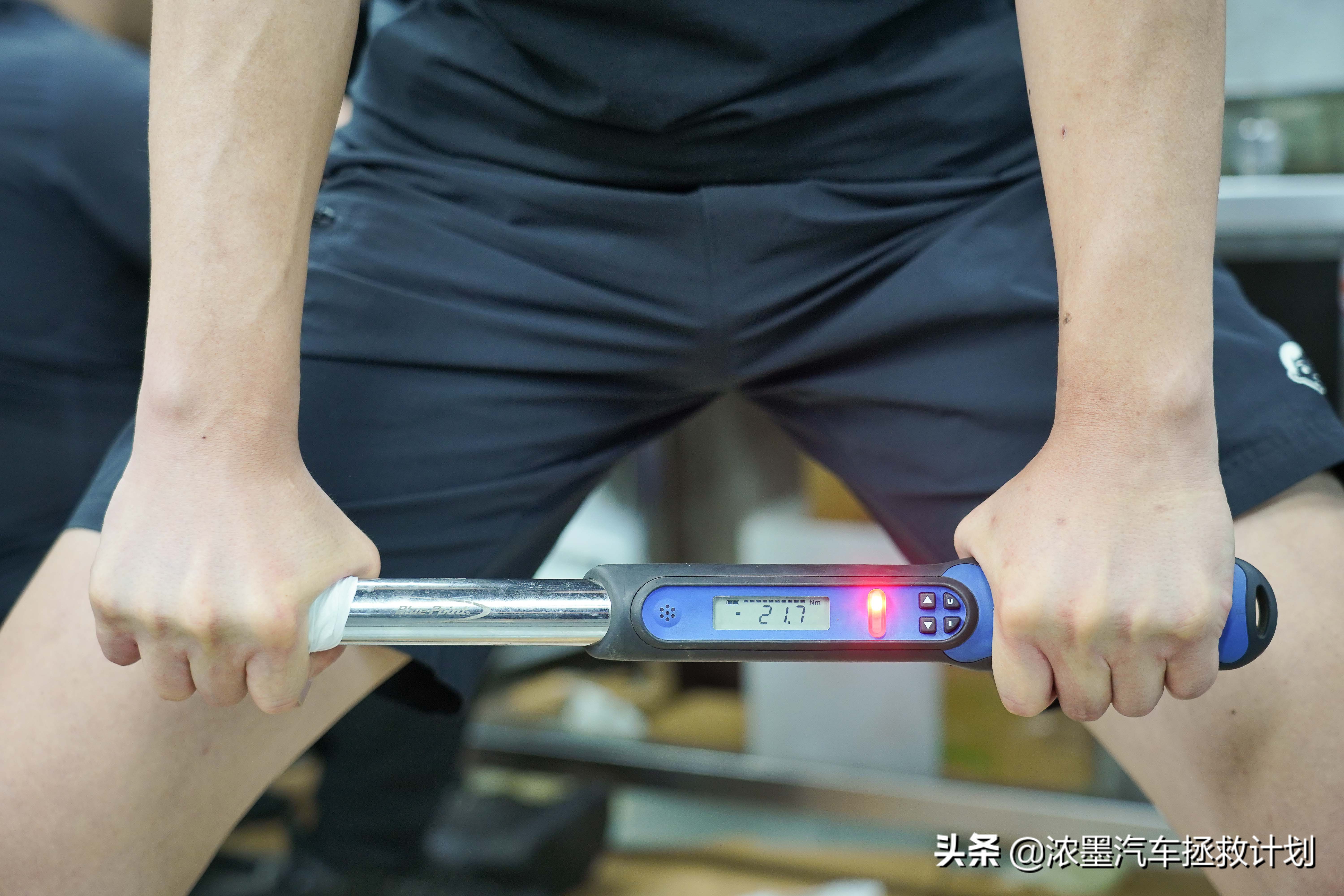 「驾驭科技」整备一台奥迪顶级的豪华旗舰A8，气韵天成的大家风范