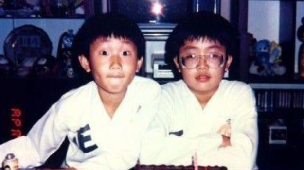 林俊杰唱歌也不听,太暴殄天物了吧
