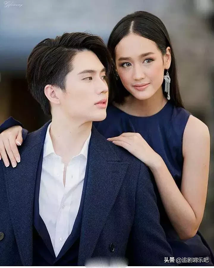 系列的泰国电视剧《爱在彩虹之际》已经结束，让男女主角的脸和演技爆发，一定要追！