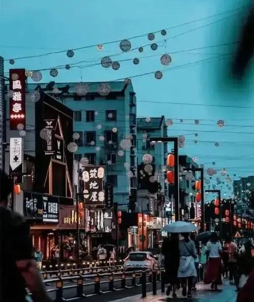 汉服怎么就从生活中消失了？