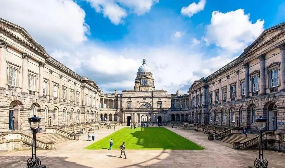英国最难进大学排名，苏格兰大学独占鳌头，能不能进靠成绩也靠命