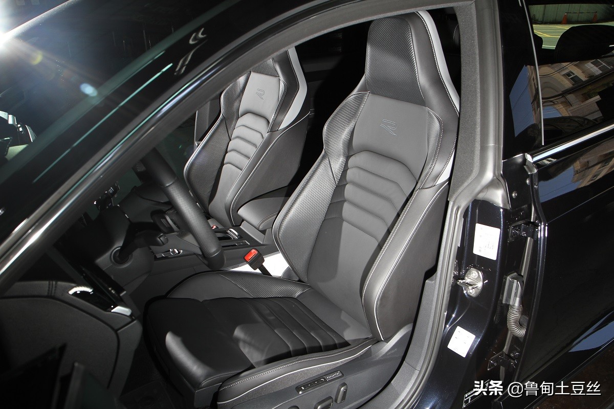 「毂锐驰」优雅与性能兼具—大众CC猎装版 380 R-Line X REVO二阶改装