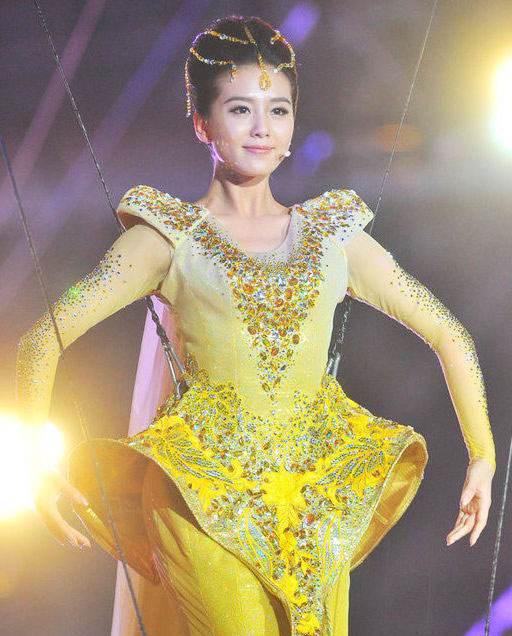 1987是啥神仙年份？出了4位“金鹰女神”，大牌女星批量生产