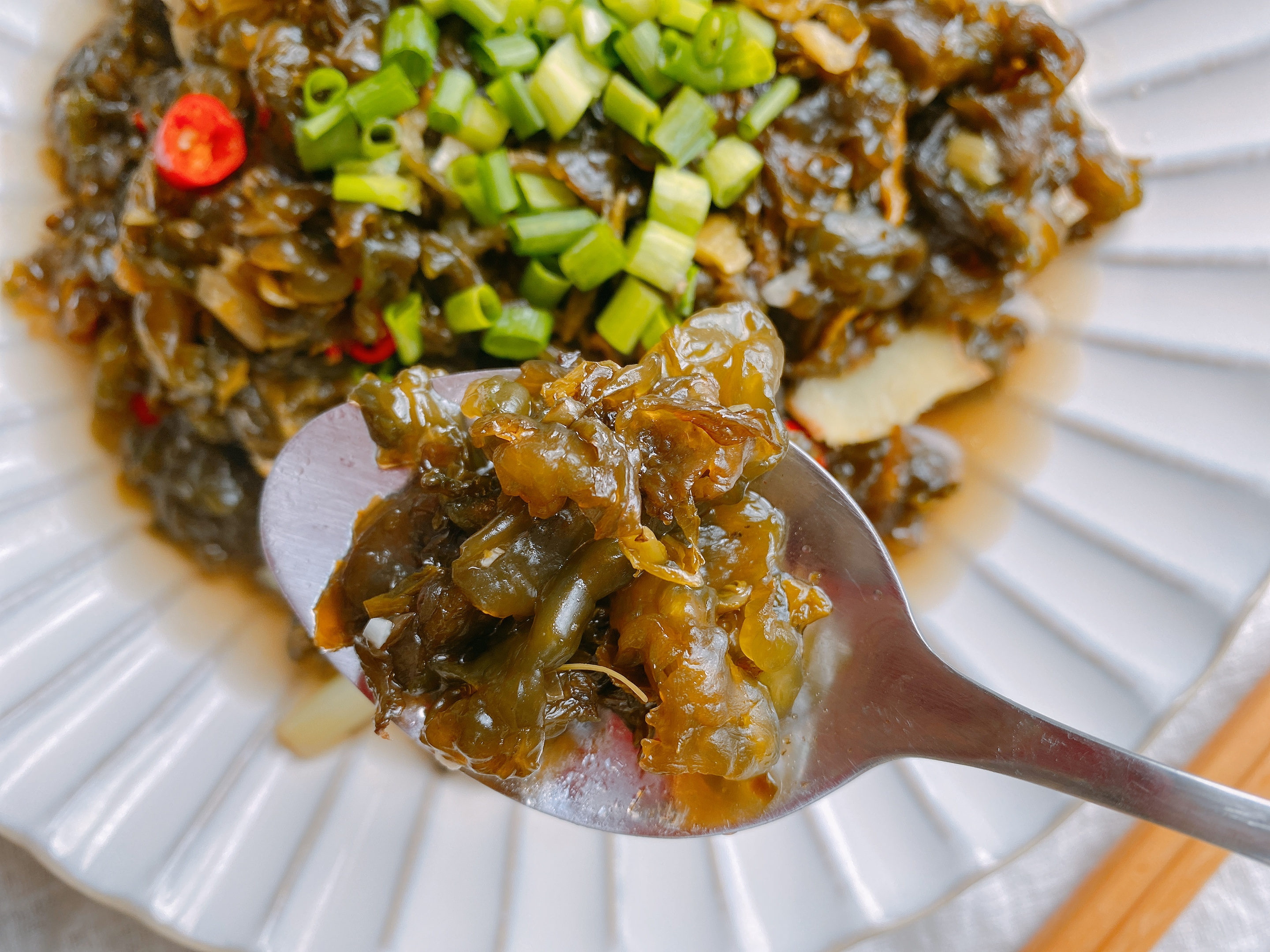 地木耳怎么做好吃（烹饪注意2点没有泥味很下饭）