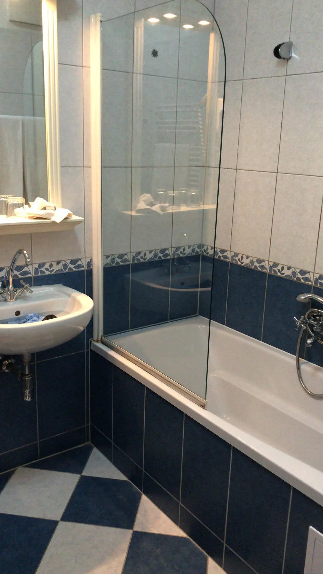 选个适合自家的淋浴房---装修选购实用指南
