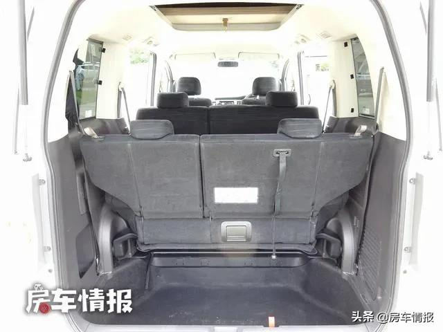 本田MPV变房车，上下班代步能坐7人，周末郊游可供四口人住宿