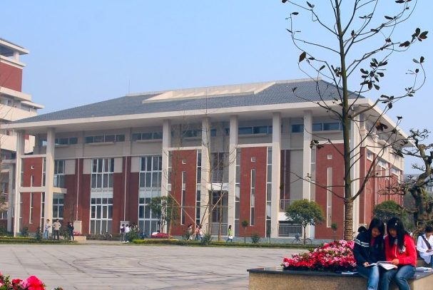 重庆市的这所大学“很牛”，虽不是双一流，但分数线堪比985