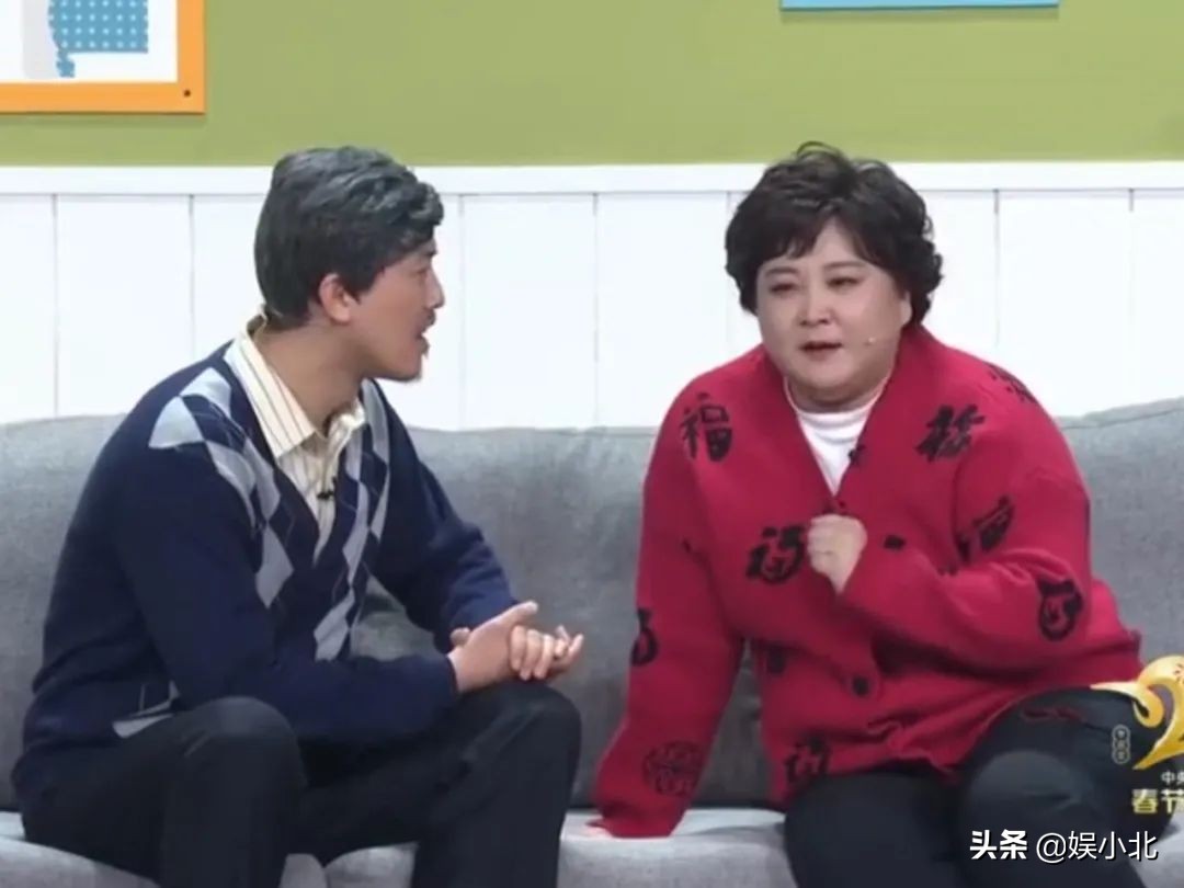 贾玲何止“救”了张小斐，她手下的四员大将，哪个没被生活毒打？