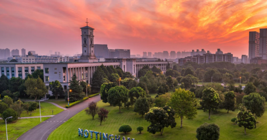 我国“天价学费”的3所大学，其中一所四年学费60万，家长却说值