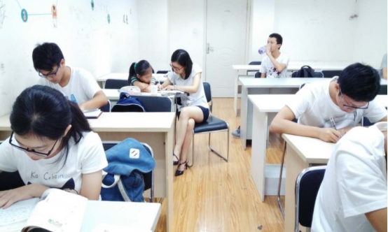 高中依赖“补习班”的考生，高考成绩都如何？家长直言钱打水漂了