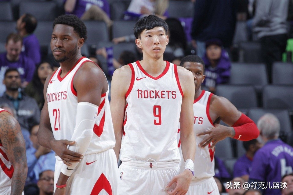 nba为什么要周琦(周琦在国内CBA被各队哄抢，为何会被NBA退回，他有什么致命弱点？)