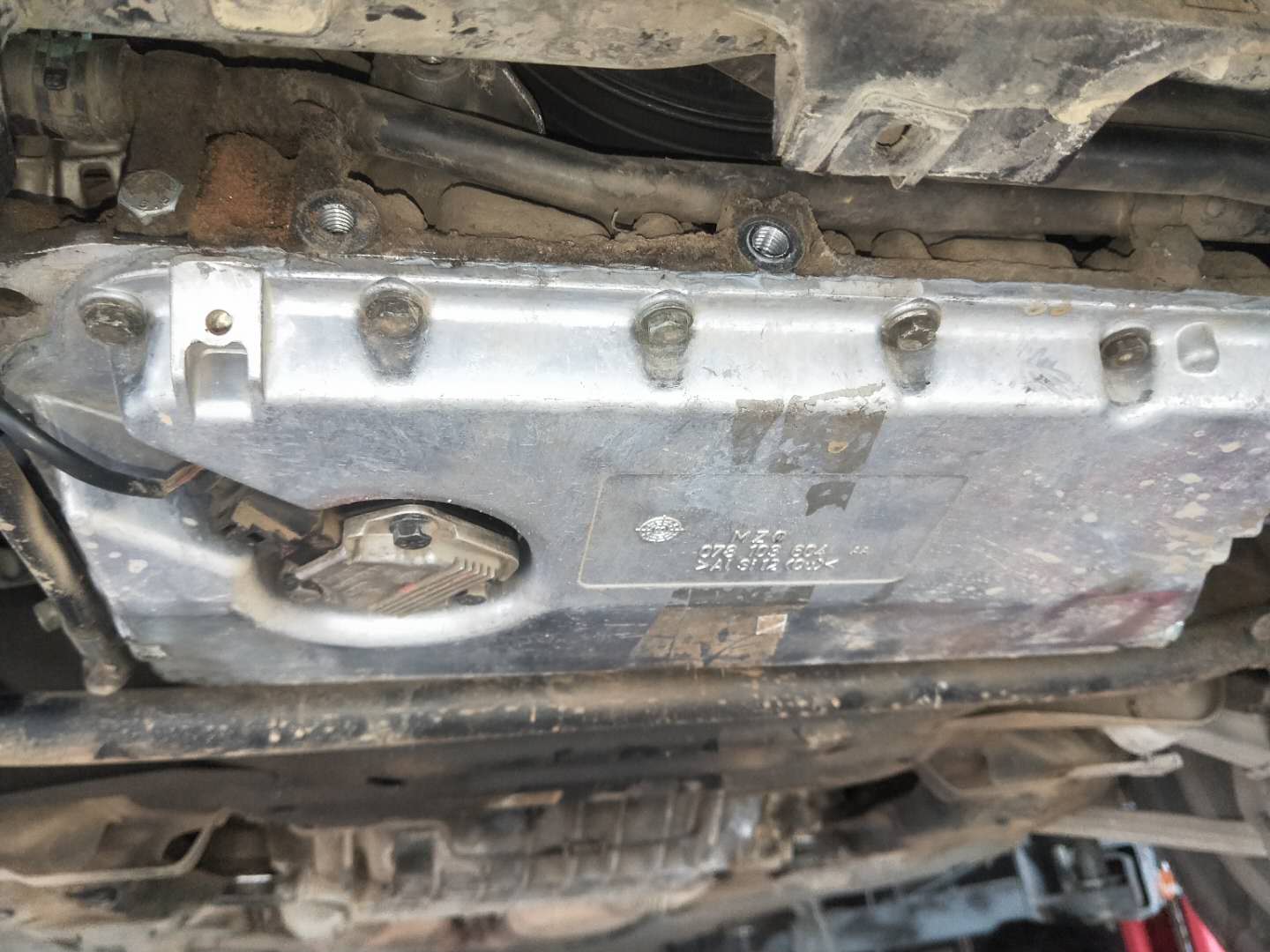奥迪2.8V6发动机故障一大堆，最吓人的是差点把发动机甩出去