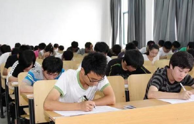 毕业后才发现，公办专科和民办三本有差距，希望你没选错