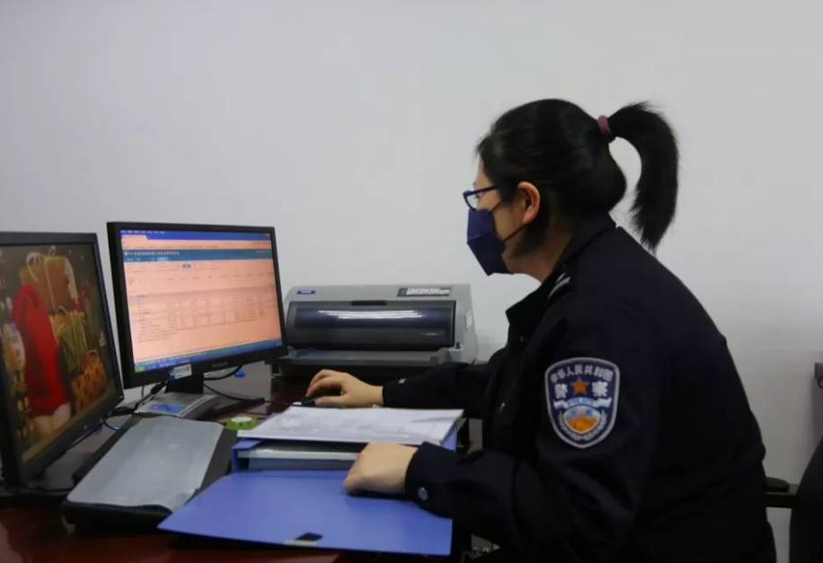 军队文职月薪超9000，却面临无人报考的情况，原因是什么？