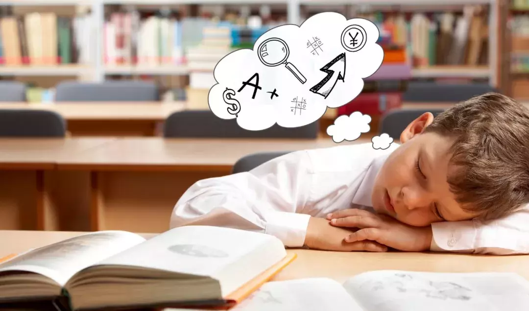 “做梦”不要再说“make a dream”,歪果仁真的听不懂!