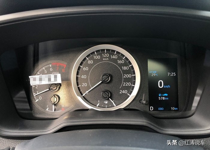 喜提全新丰田卡罗拉，车主：品质很让人放心，但也有一些不足之处