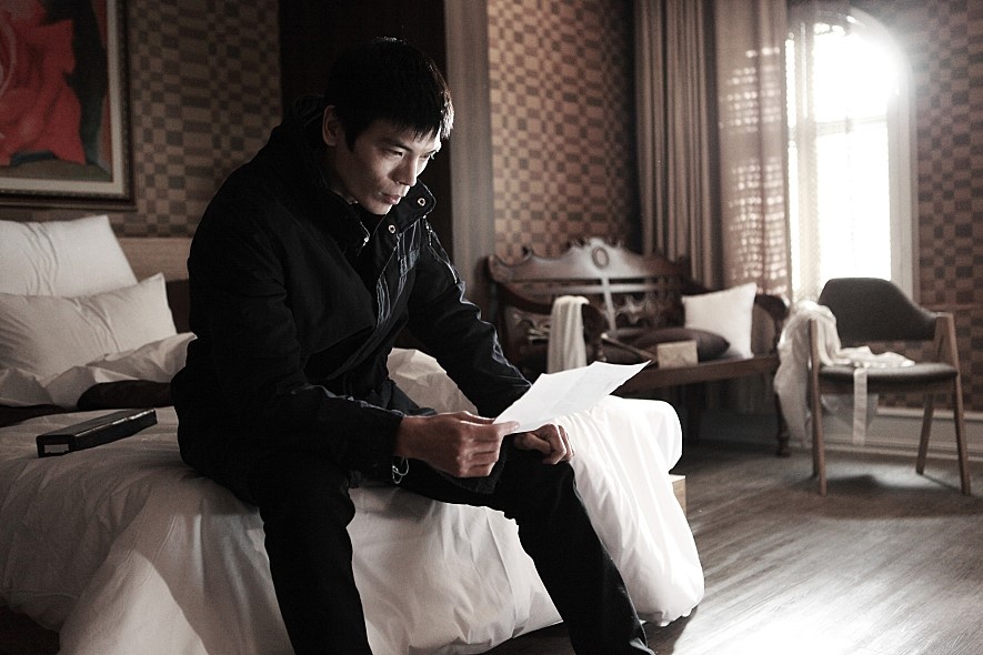 《等着你》:女孩吊死自己因为啥?