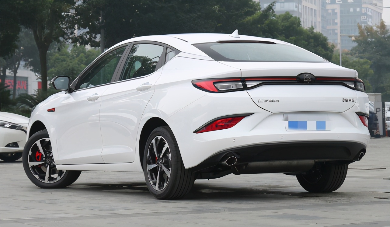 11万拿下这台思皓a5,车主:到底值不值呢?