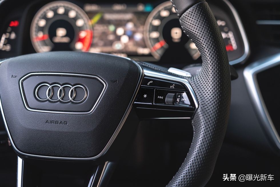 最新「奥迪S6」高级运动轿车，2021款，你爱了吗？