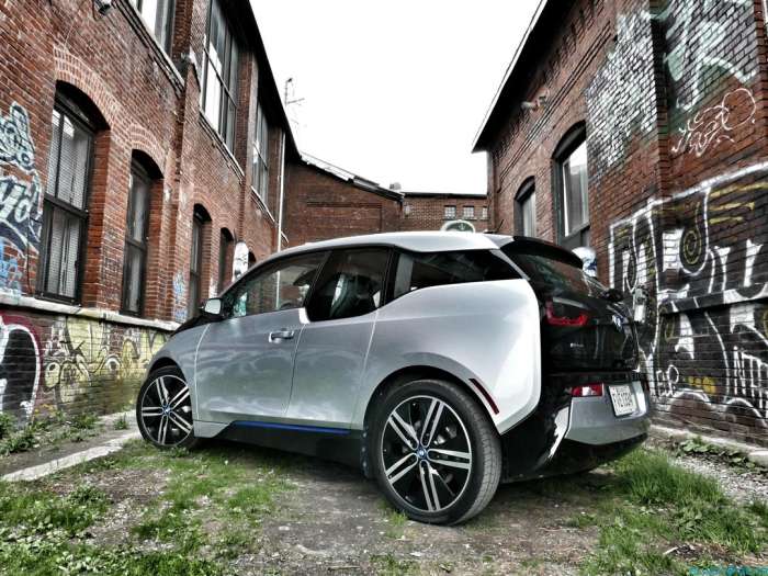 分享一些2016款BMW i3汽车的驾驶经验！