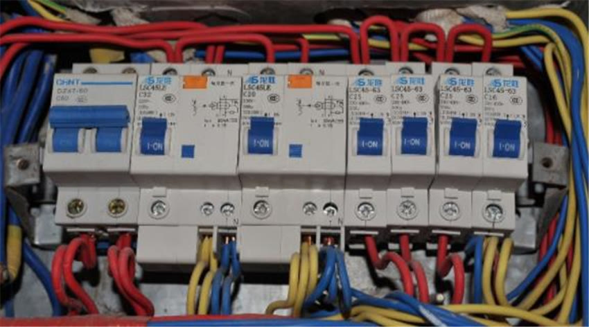 水電改造時，電線不是越粗越好嗎？為何電工說用6平方就是浪費？