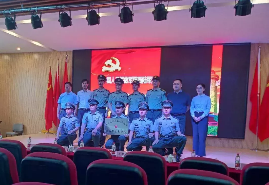 今年，阿克苏将有68位学生被西安工业大学继续教育学院录取