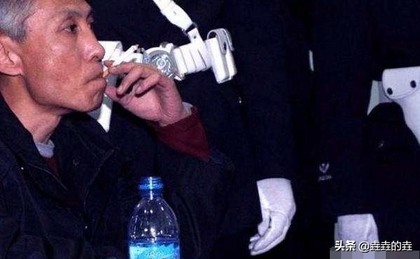 艺人典范刘德华，2000年真的被黑势力留在东北出不来吗？