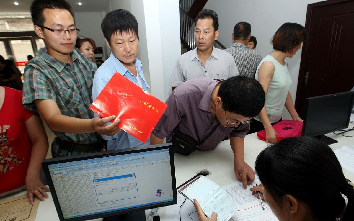 应届毕业生当兵，从“家乡”征兵和“高校”征兵有4点区别