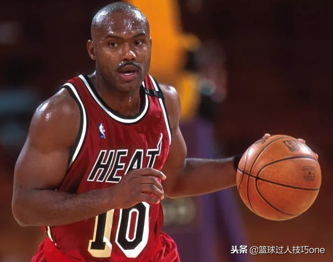 nba白色球衣有哪些(美球迷评NBA历史30大最美球衣：湖人3件上榜，乔丹公牛球衣最经典)