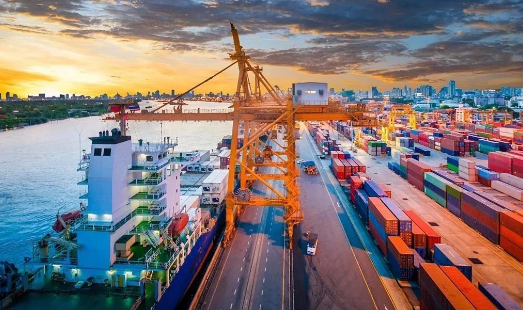 机身成三截，108人遇难，1992年南京机场7.31坠机案始末