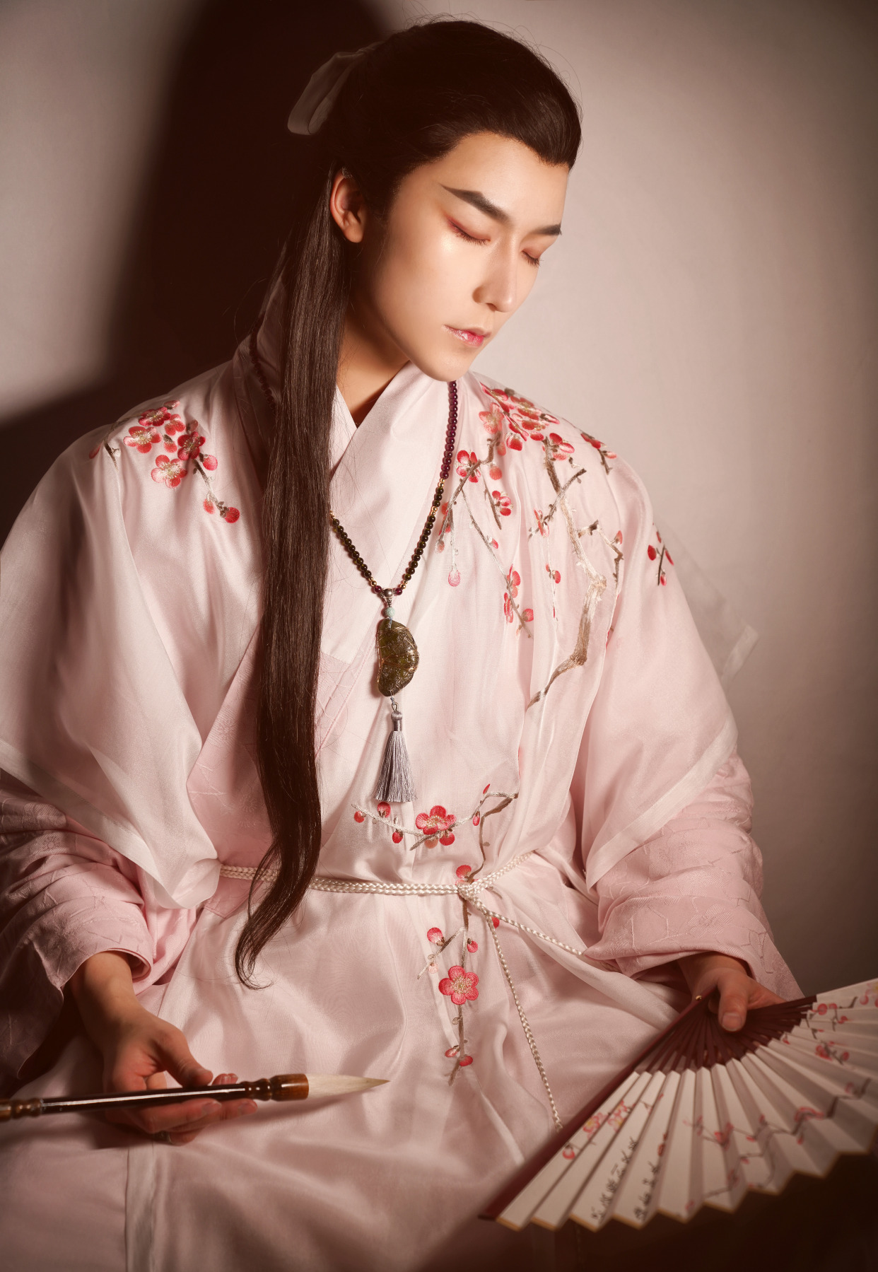 这才叫真正的"女扮男装"!当女孩子帅起来,男孩子也要靠边站